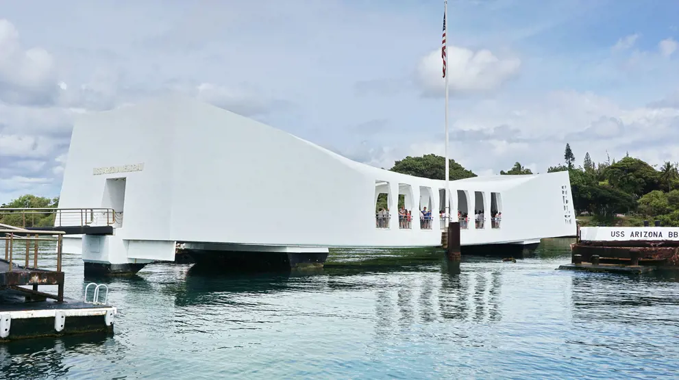 BENNS kan også hjelpe med aktiviteter slik som besøk på Pearl Harbor