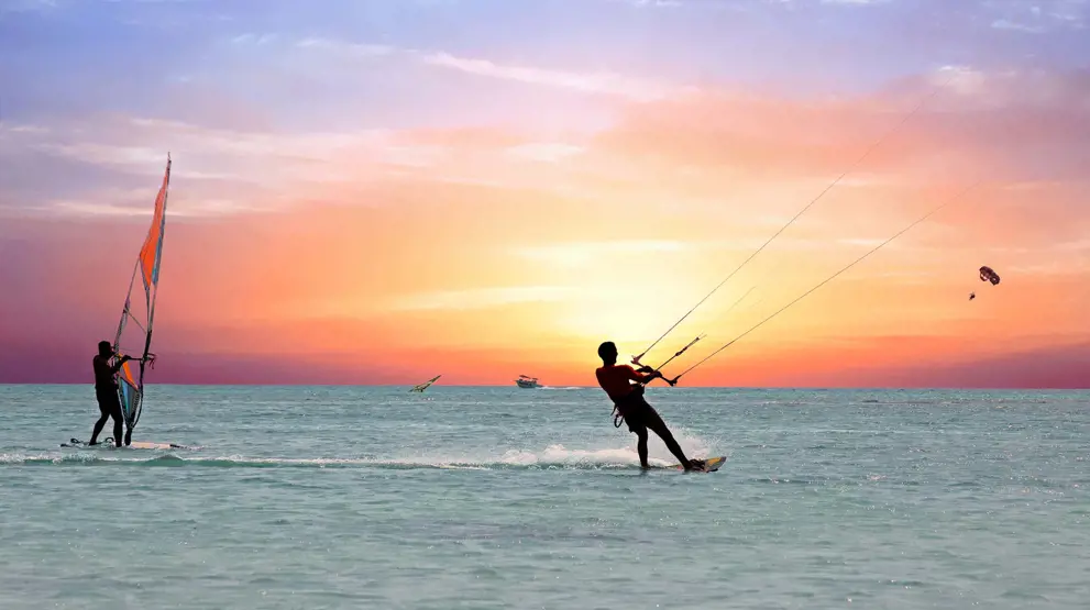 Vær aktiv på Aruba eller bare nyt livet langs strandkanten