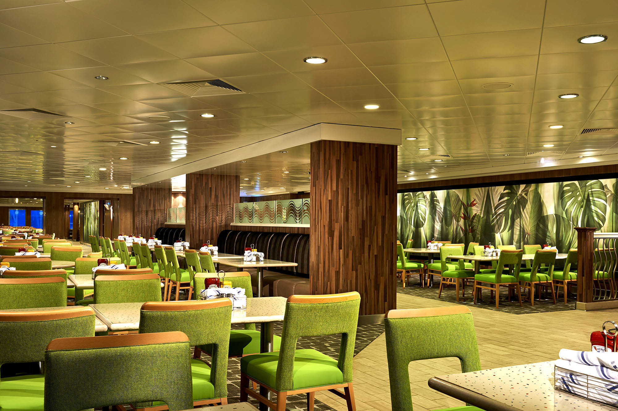 Garden Cafe om bord på Norwegian Jade