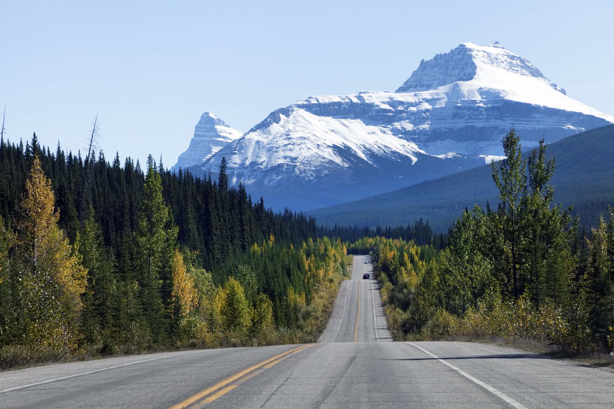 Kjøreturen på Icefield Parkway mellom nasjonalparkene Banff og Jasper er en opplevelse i seg selv