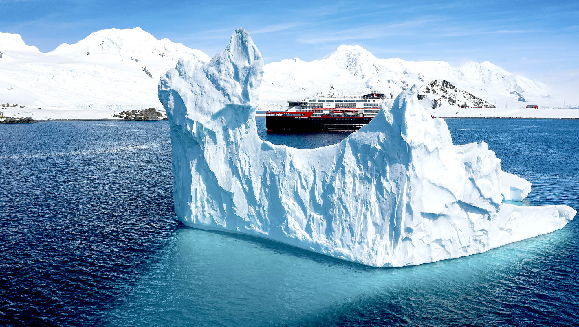 MS Roald Amundsen i Antarktis | Foto: Dan Avila