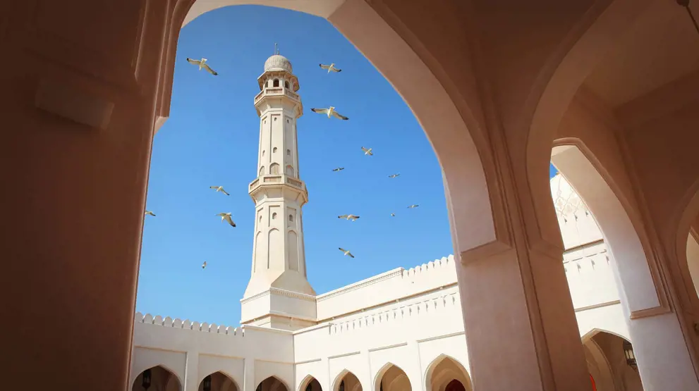 Sultan Qabus-stormoskeen i Oman - Cruise i Midtøsten