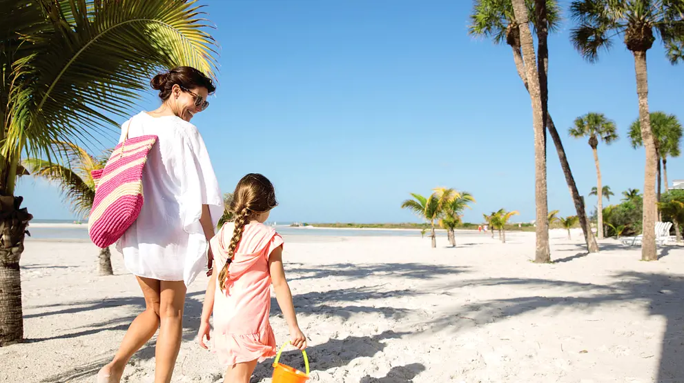Credit: Tourism Photos - The beaches of Fort Myers and Sanibel