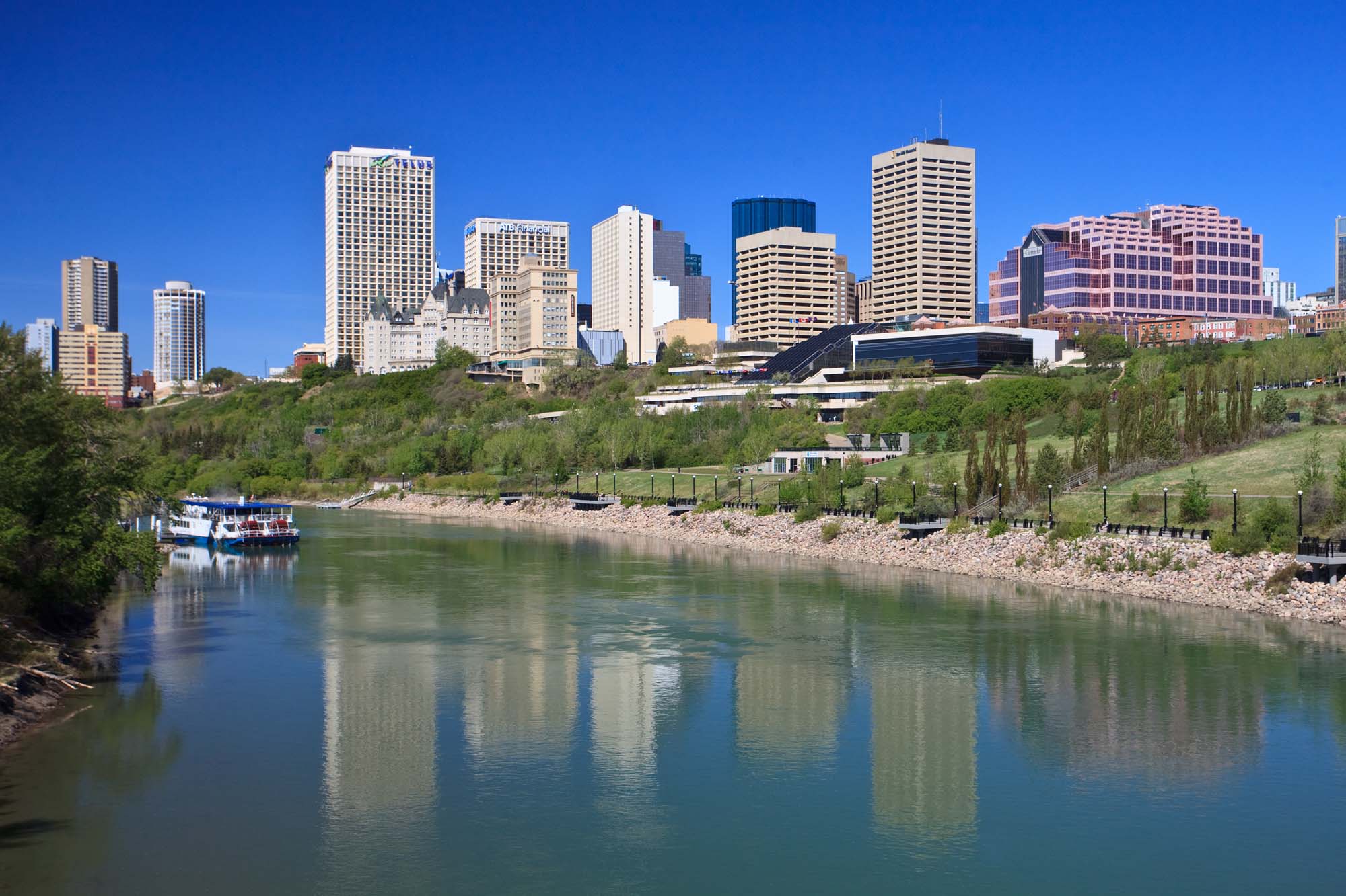 canada-alberta-edmonton-iStock-475177314