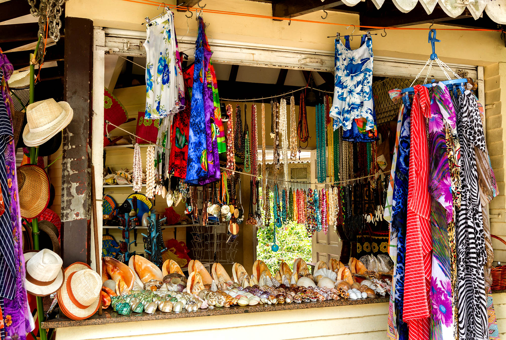 Fargerikt marked på Seychellene