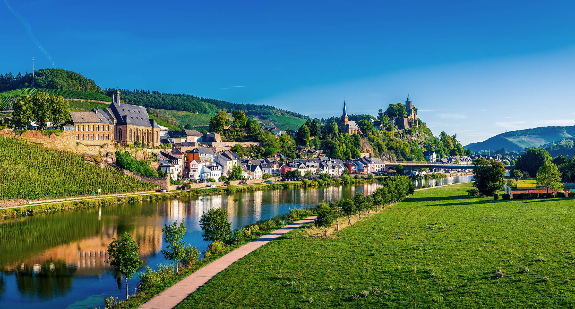 Flotte Saarburg ved Saarfloden