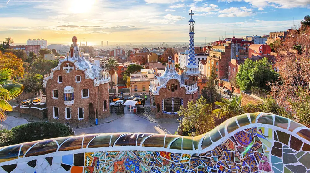 Barcelona - enda en destinasjon som kan oppleves på en jordomreise