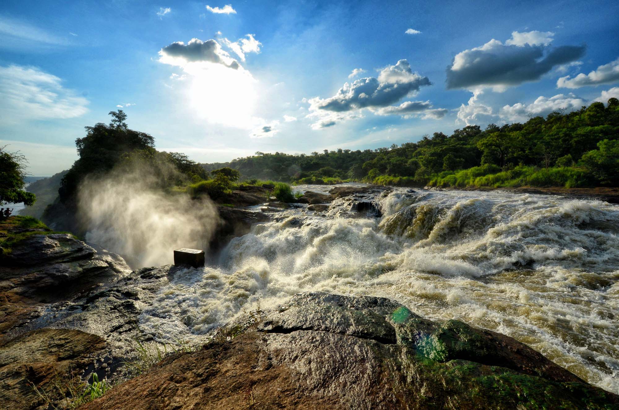 Opplev storslåtte Murchison Falls på safari i Uganda
