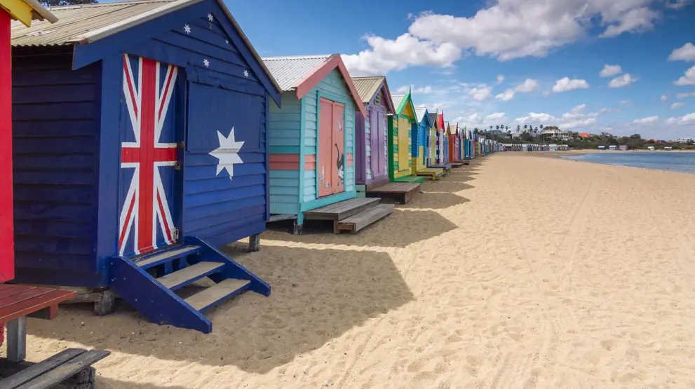 Brighton Beach, Melbourne, med sine fargerike strandhytter