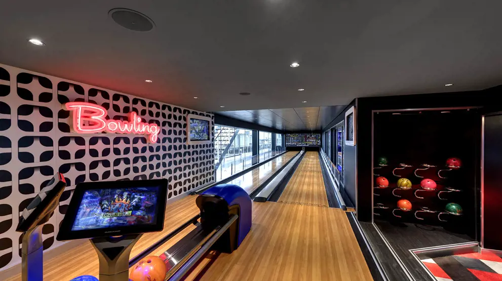 MSC Grandiosa har to bowlingbaner om bord