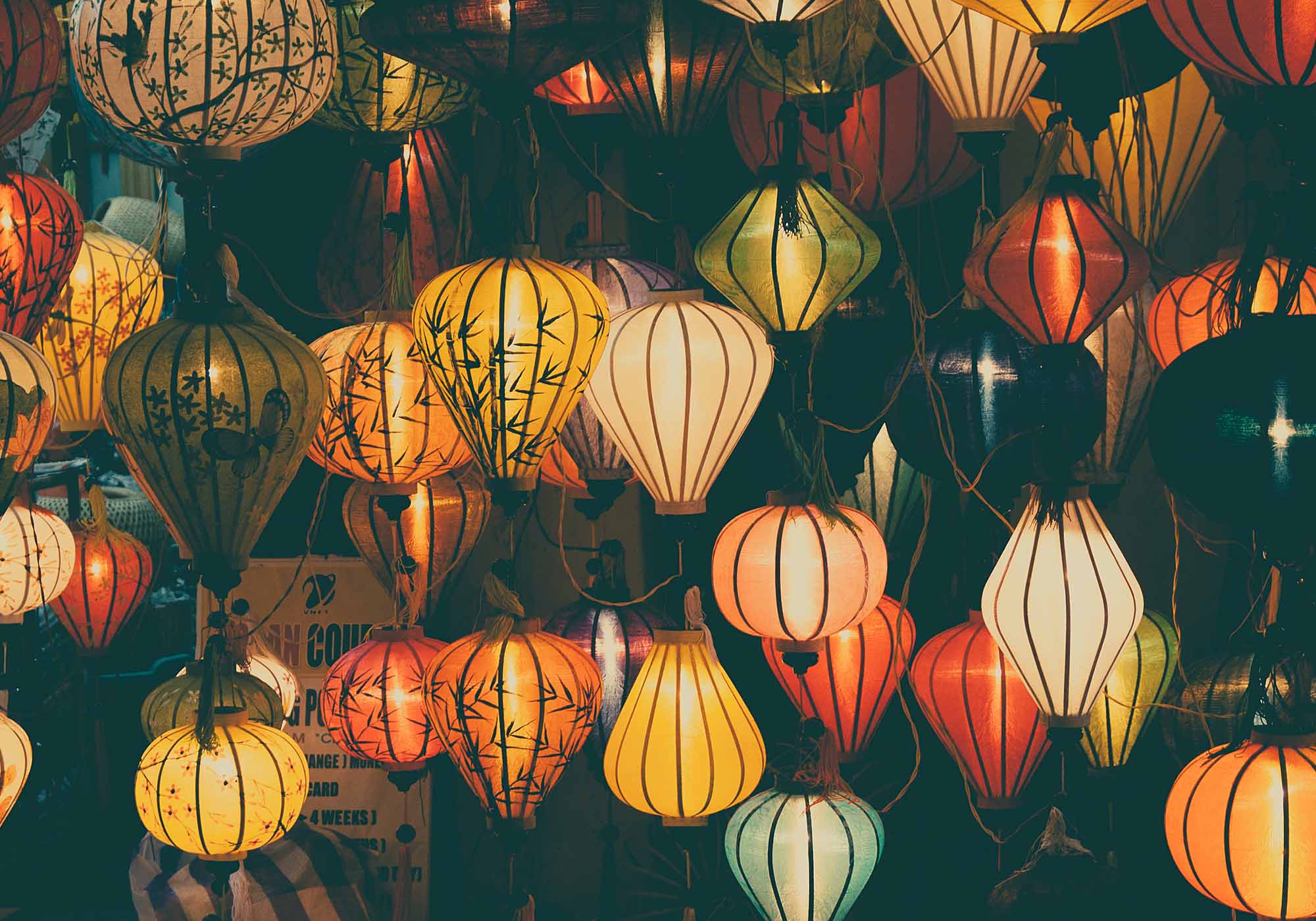 Fargerike lanterner i Hoi An