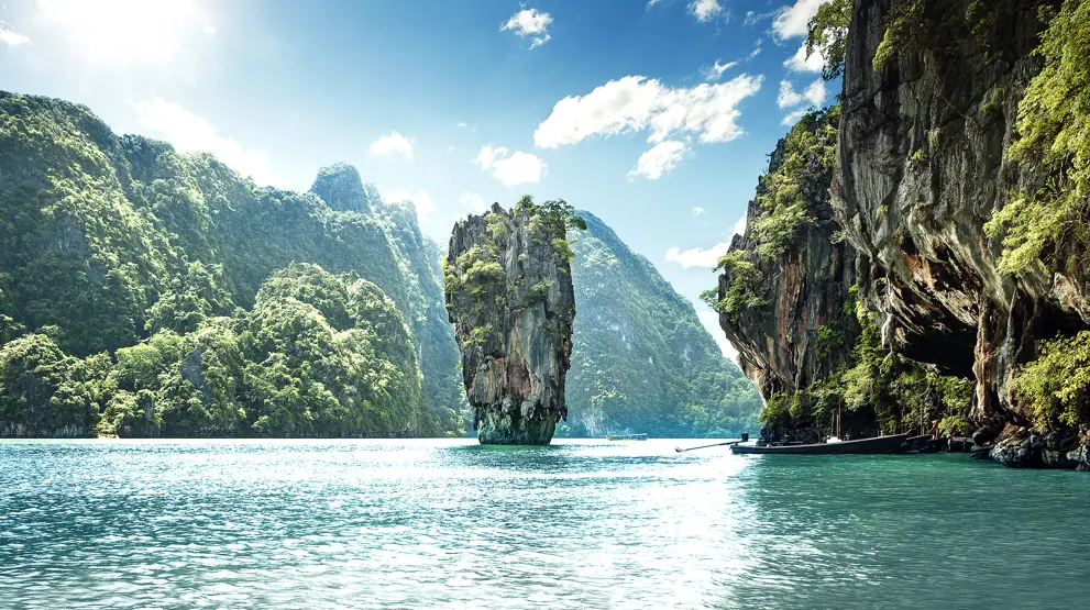 Oppdag vakre Phuket når dere seiler innom Thailand