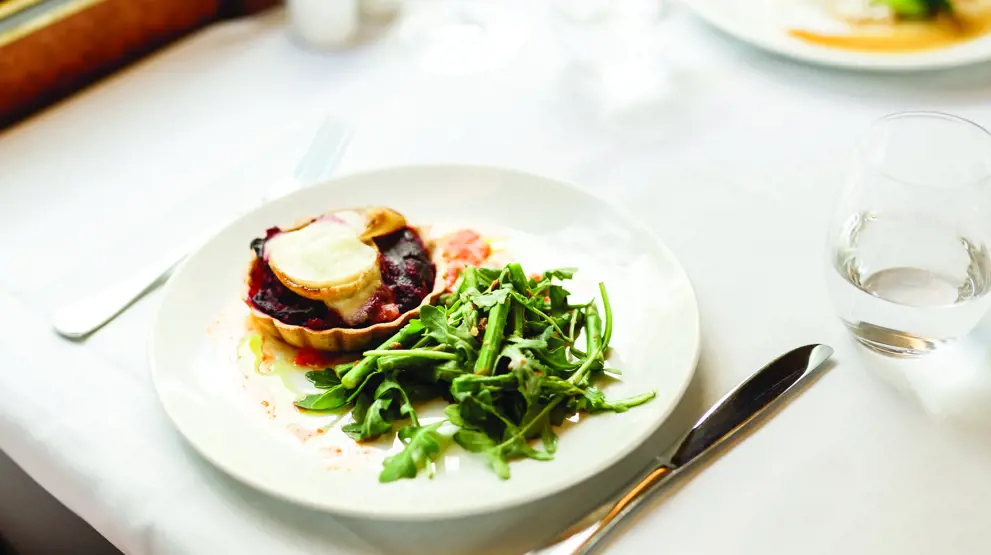 I Queen Adelaide Restaurant får du nyte regionale smaker. Foto: Great Southern Rail
