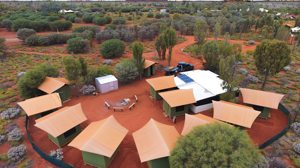 I Red Centre bor en på private campingplasser. Her med Uluru i bakgrunnen. Foto: Wayoutback