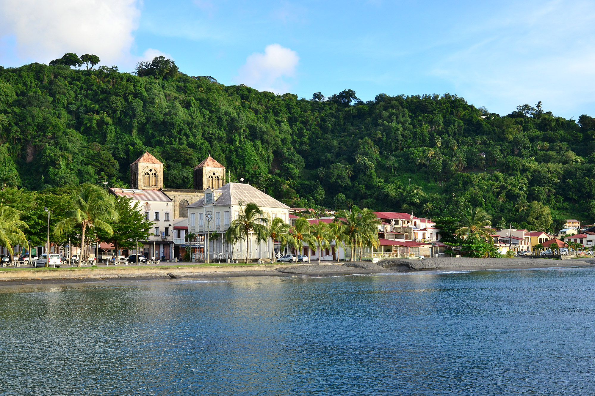 Dere besøker flere perler i Karibien, bl.a. Martinique med fransk sjarm og kreolsk varme