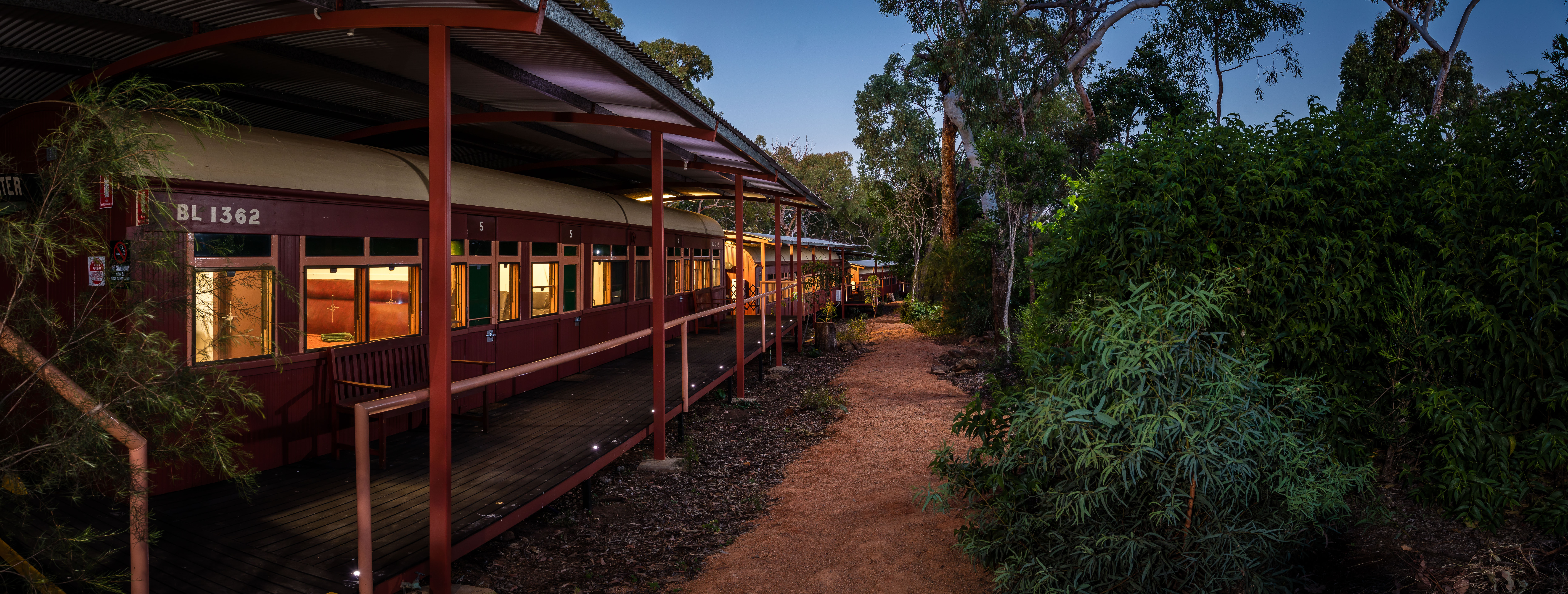De sjarmerende togvognene i Undara