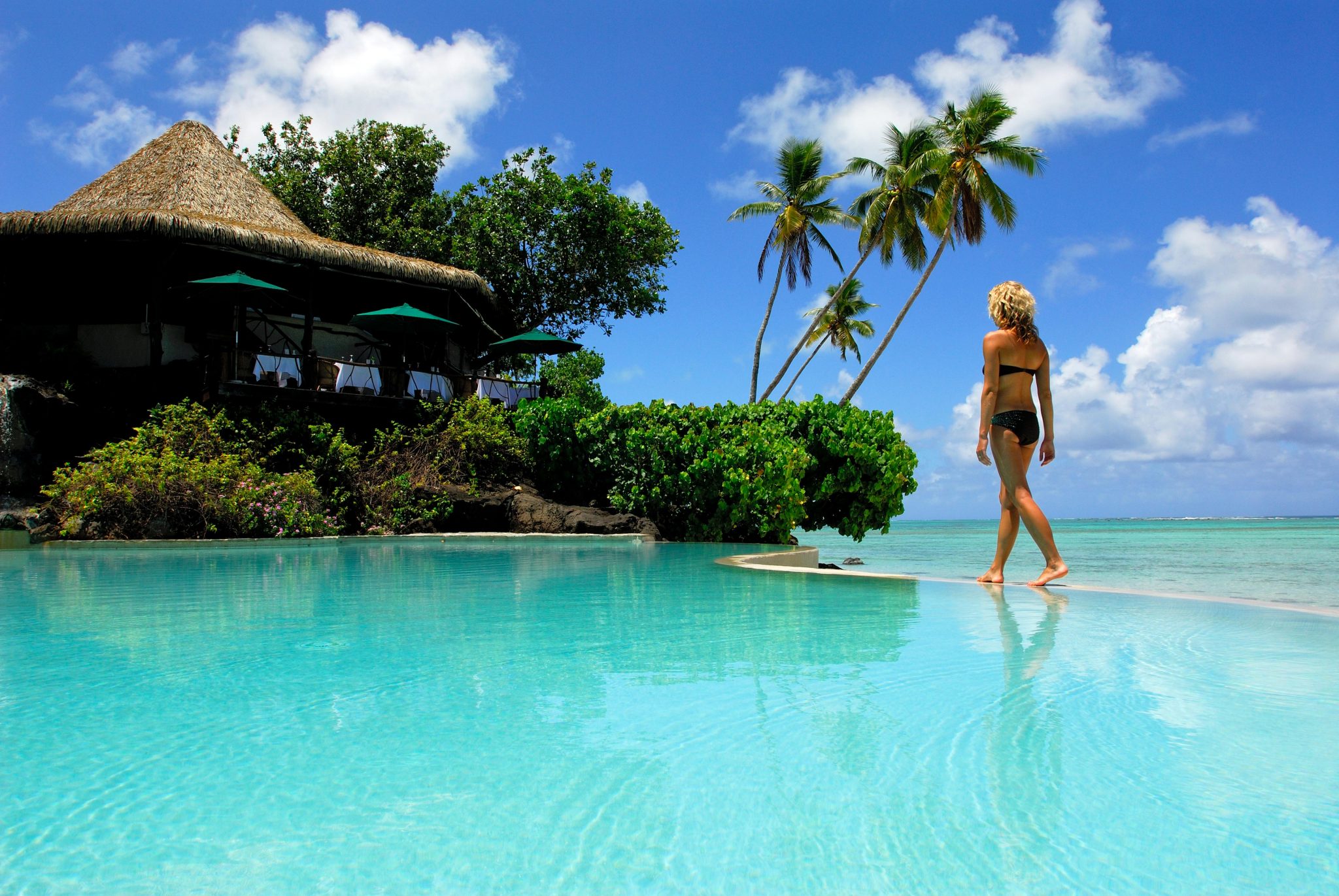 Infinity Pool - Pacific Resort Aitutaki