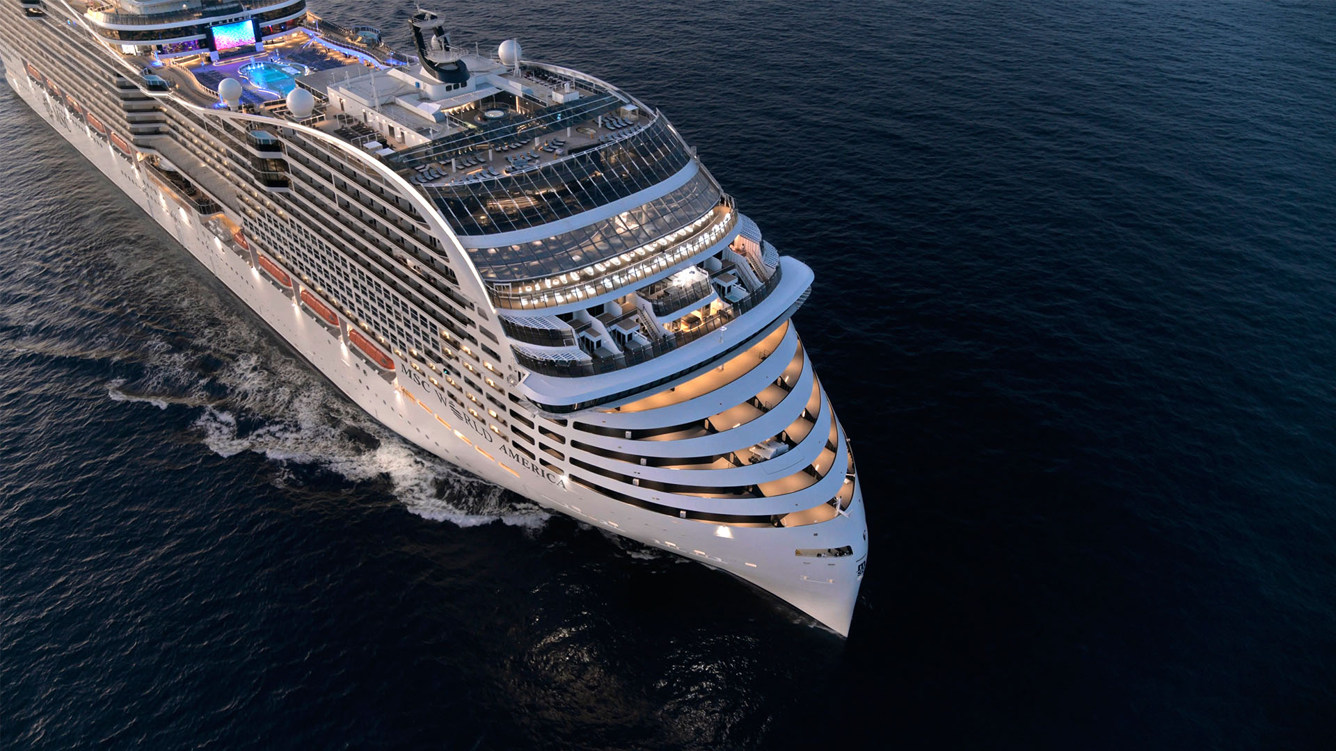 Kom om bord på MSC World America, som tilbyr fantastiske destinasjoner og eventyr – en flytende reiseopplevelse som kombinerer det beste av både luksus og eventyr
