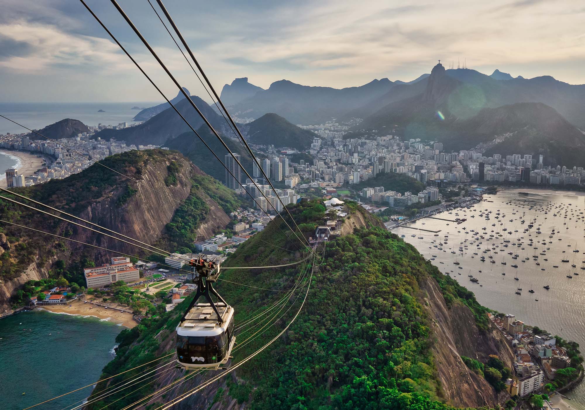Besøk det ikoniske Sugarloaf Mountain i Rio med taubane opp