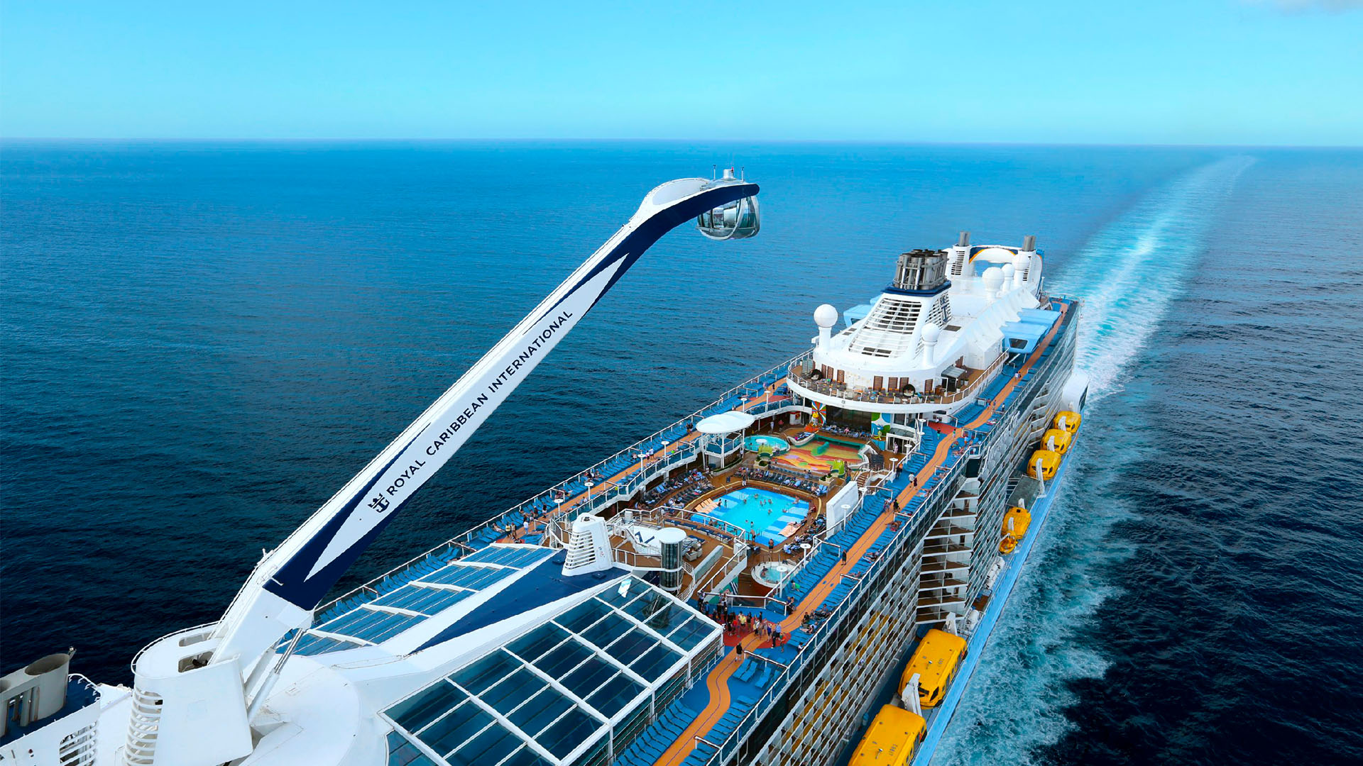 Underveis kan dere nyte Anthem of the Seas fantastiske fasiliteter