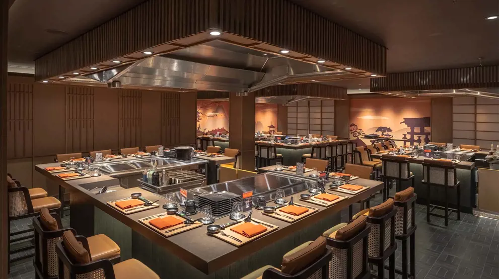 Teppanyaki Grill & Sushi-restauranten på MSC World America tilbyr en autentisk japansk spiseopplevelse
