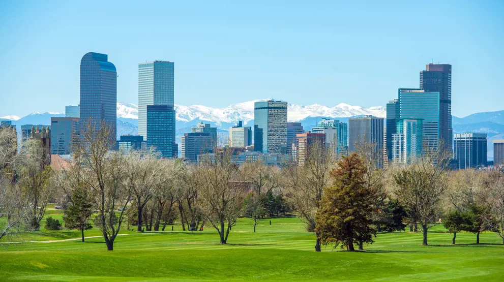Denver er inngangsporten til fjellkjeden Rocky Mountains