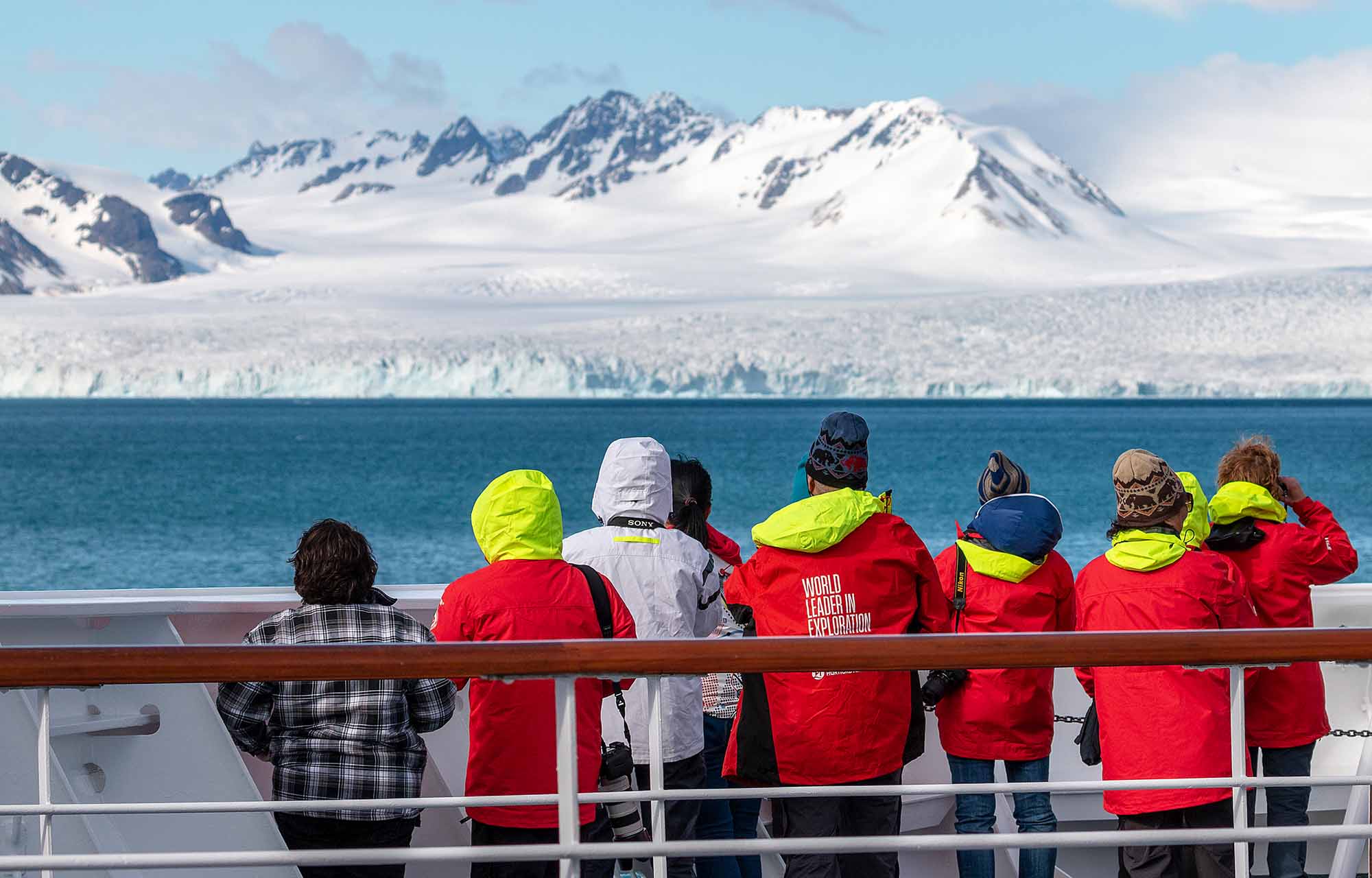 Opplev utrolige natur med Hurtigruten Expeditions