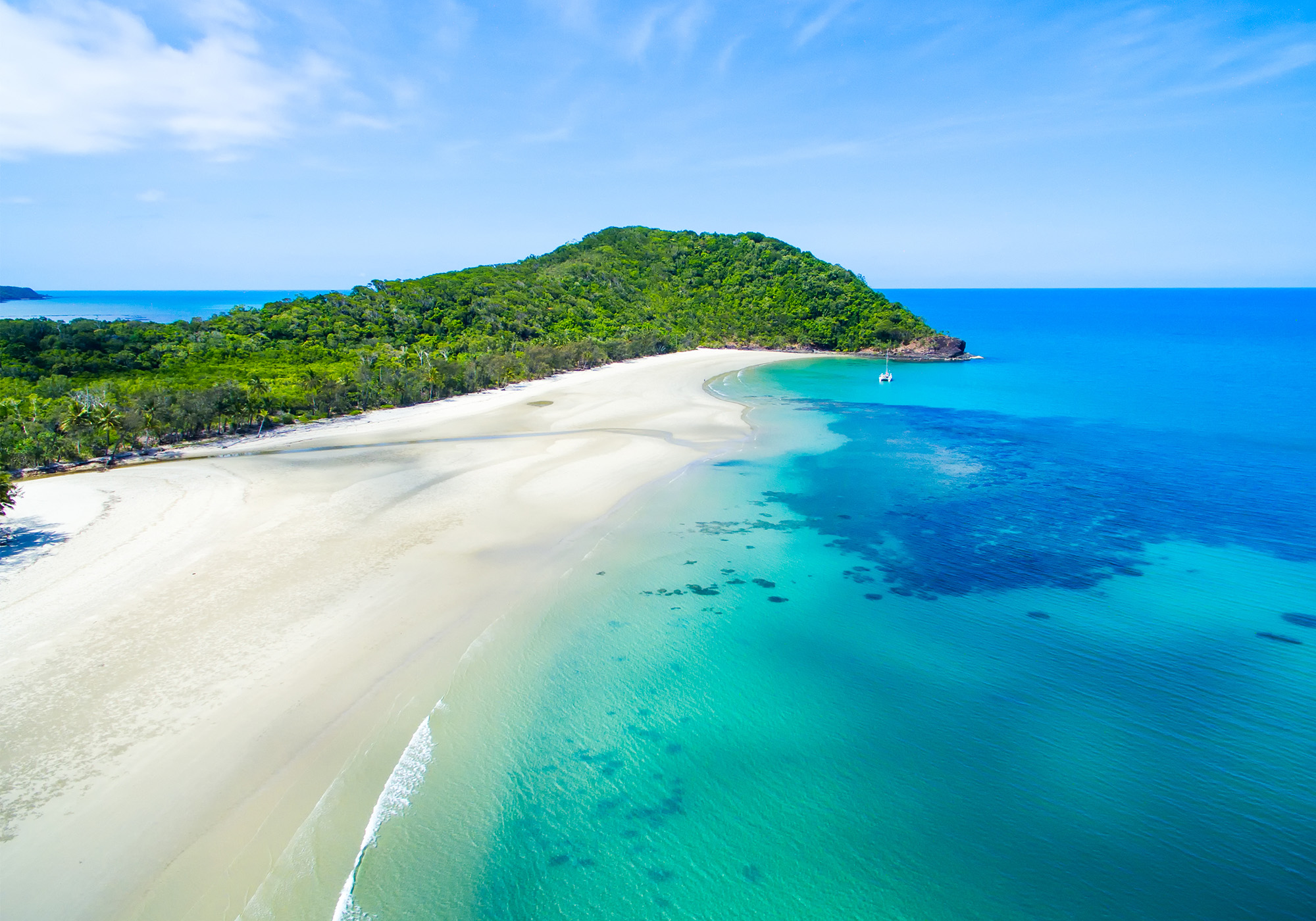 Cape Tribulation på den nordlige delen av solkysten i Queensland