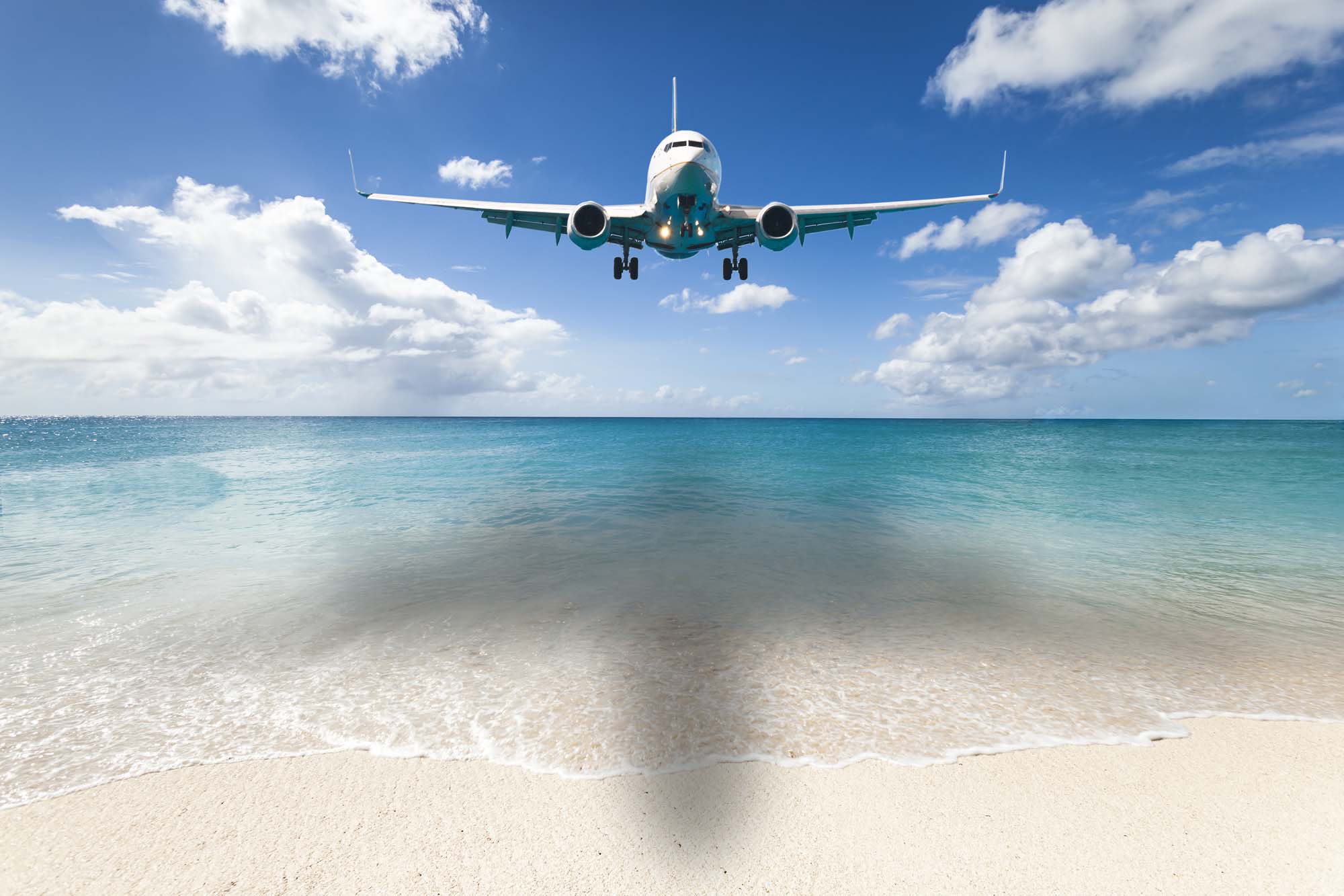 På St. Maarten får du en unik opplevelse, når du ser fly rett over hodet på deg