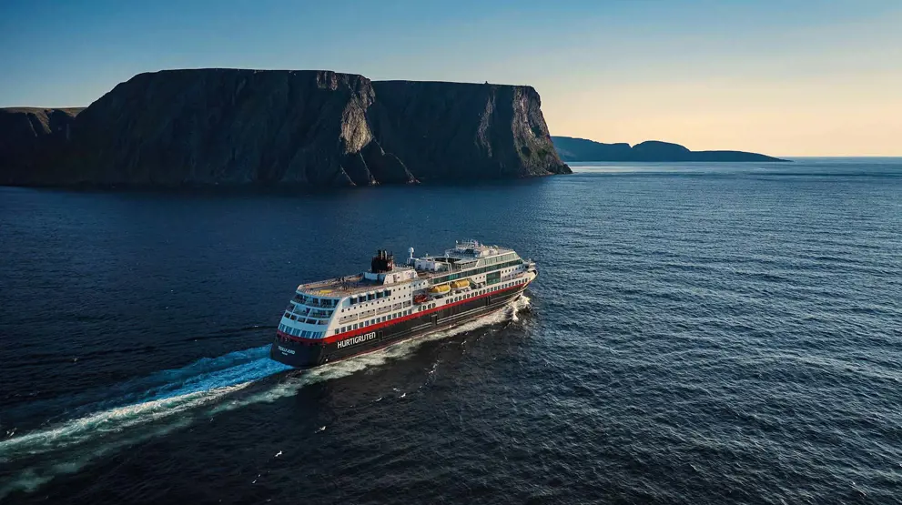 Nyt turen om bord på MS Trollfjord | Foto: Espen Mills / Hurtigruten