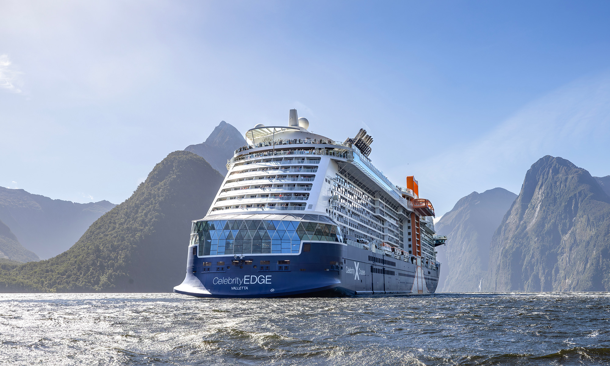 Seil om bord spektakulære Celebrity Edge - med all inclusive