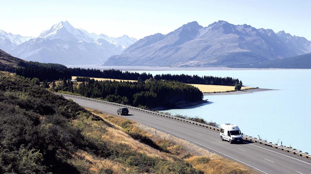 Kjør-selv ferie i bobil på Sørøya på New Zealand