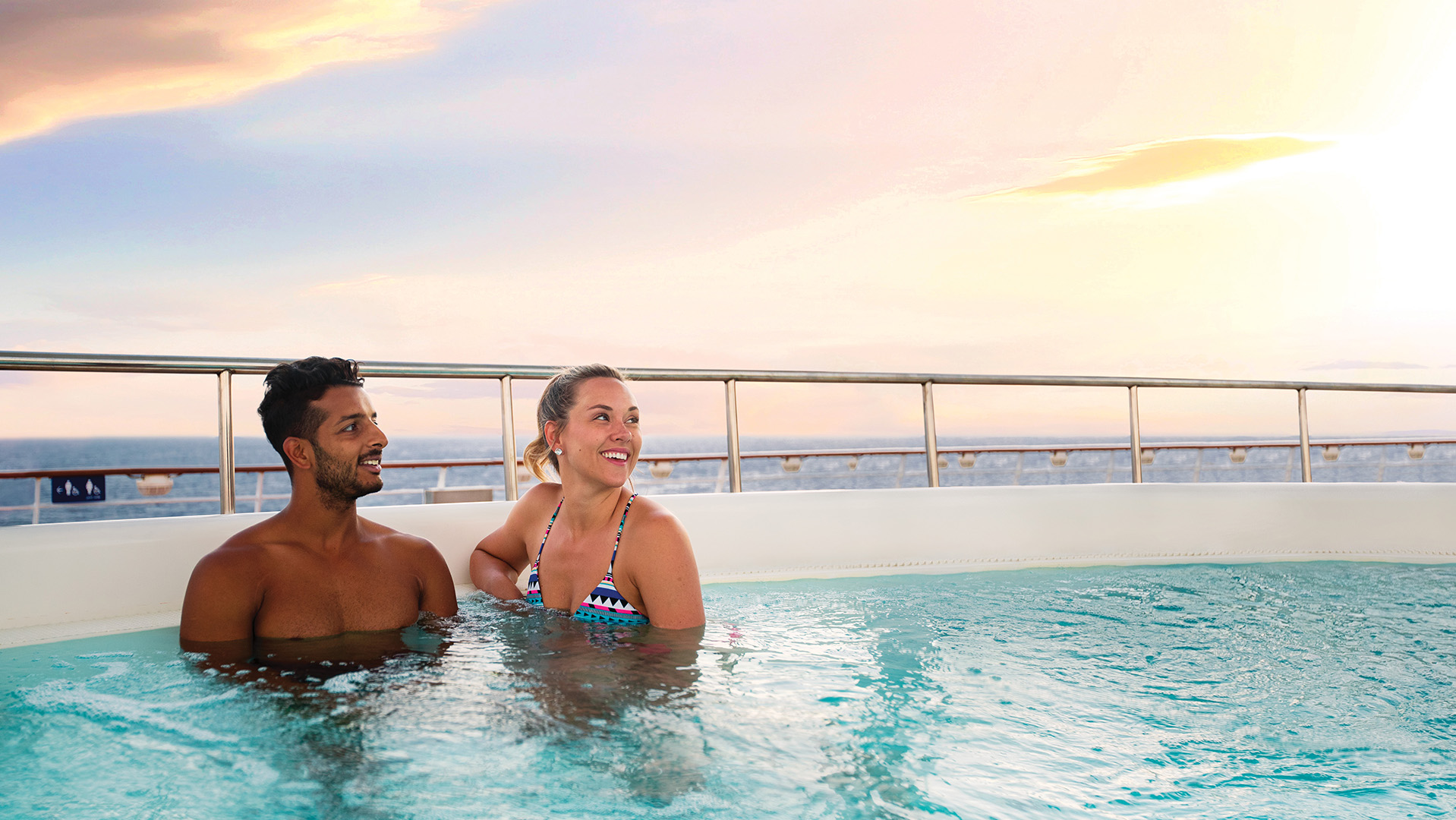 Seilaset foregår på Explorer of the Seas, som byr på en verden av underholdning i likhet med avslapning