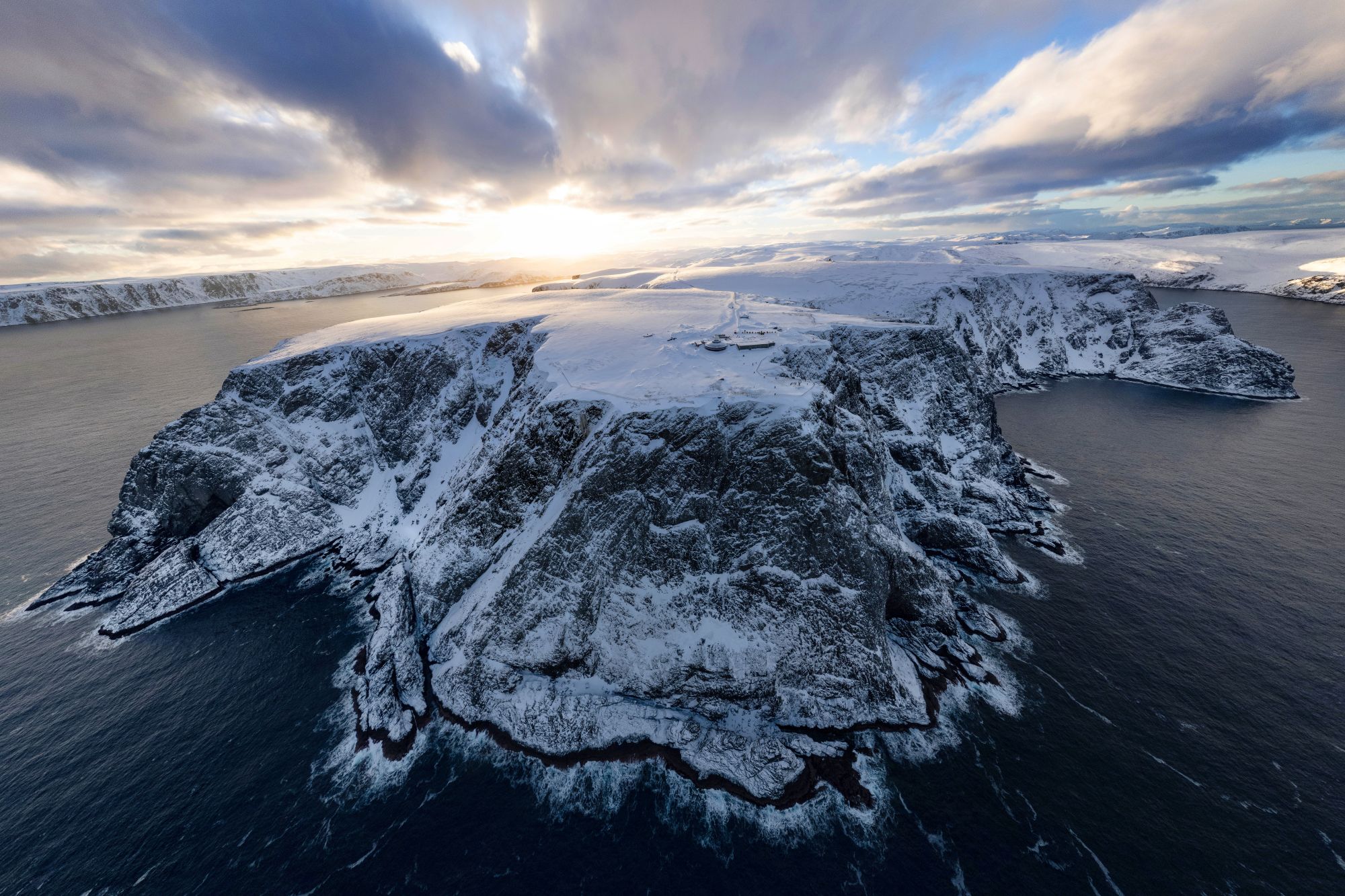 Nordkapp i et storslått arktisk vinterlandskap | Foto: Espen Mills/Hurtigruten