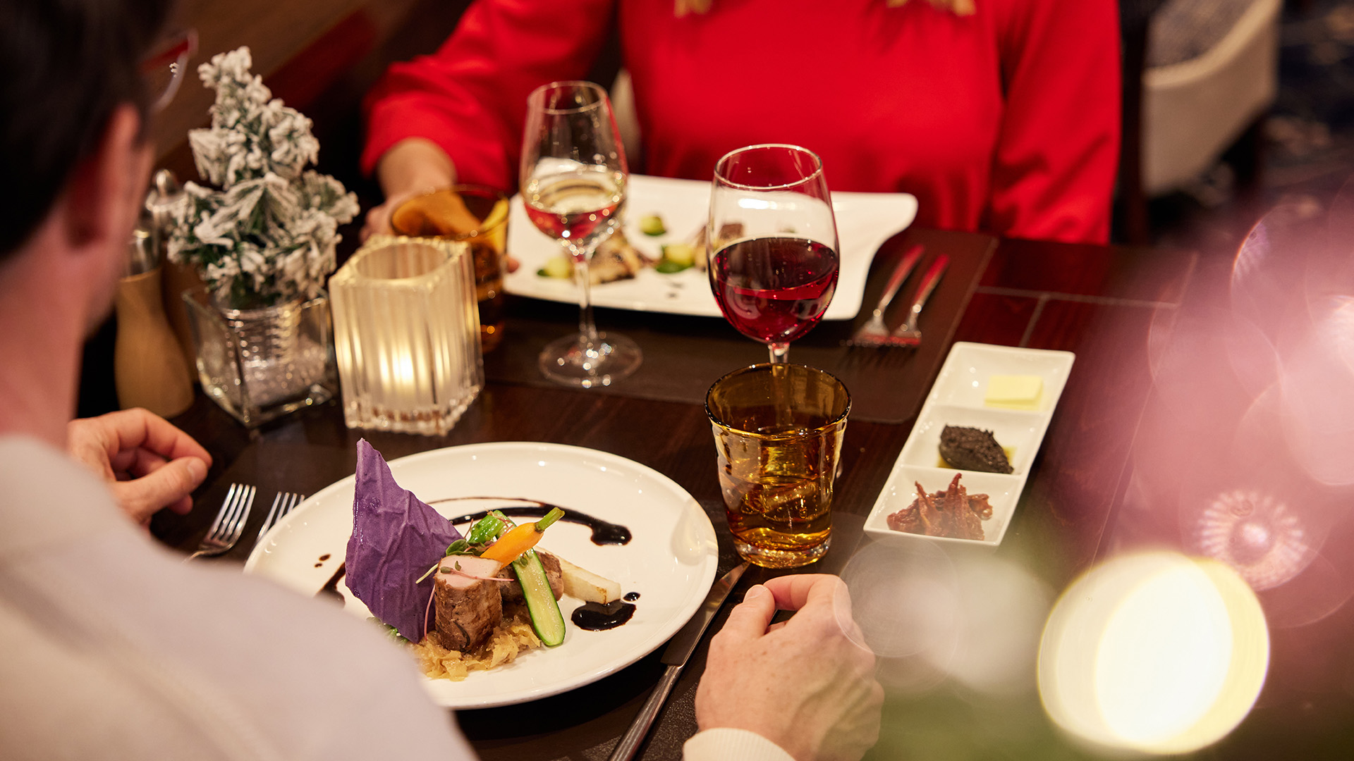 Nyt godt av all inclusive når alle måltider og drikkevarer er inkludert om bord