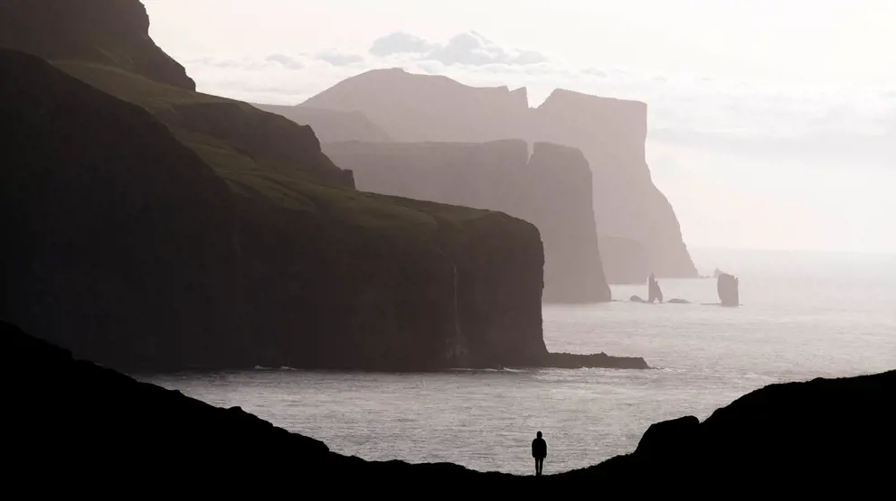  Færøyene blir ofte innhyllet i tåke men det gjør ikke reisen mindre opplevelsesrik