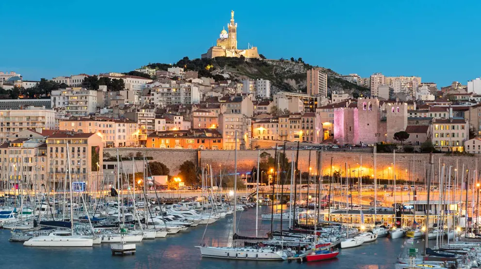 Opplev luksusen i Marseille på cruise i Middelhavet