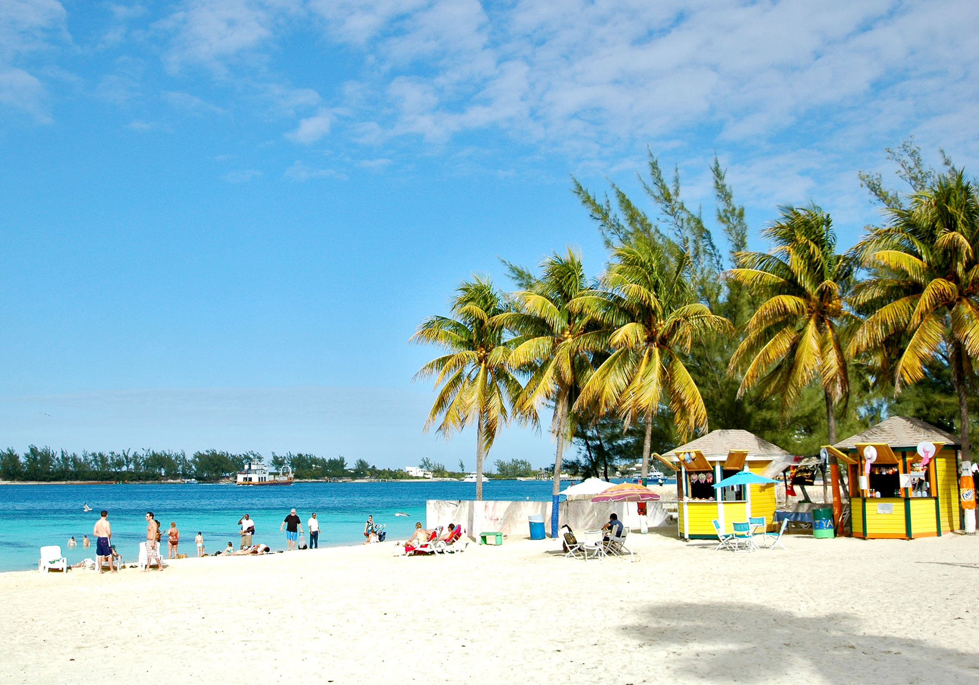 Nyt strendene på vakre Bahamas