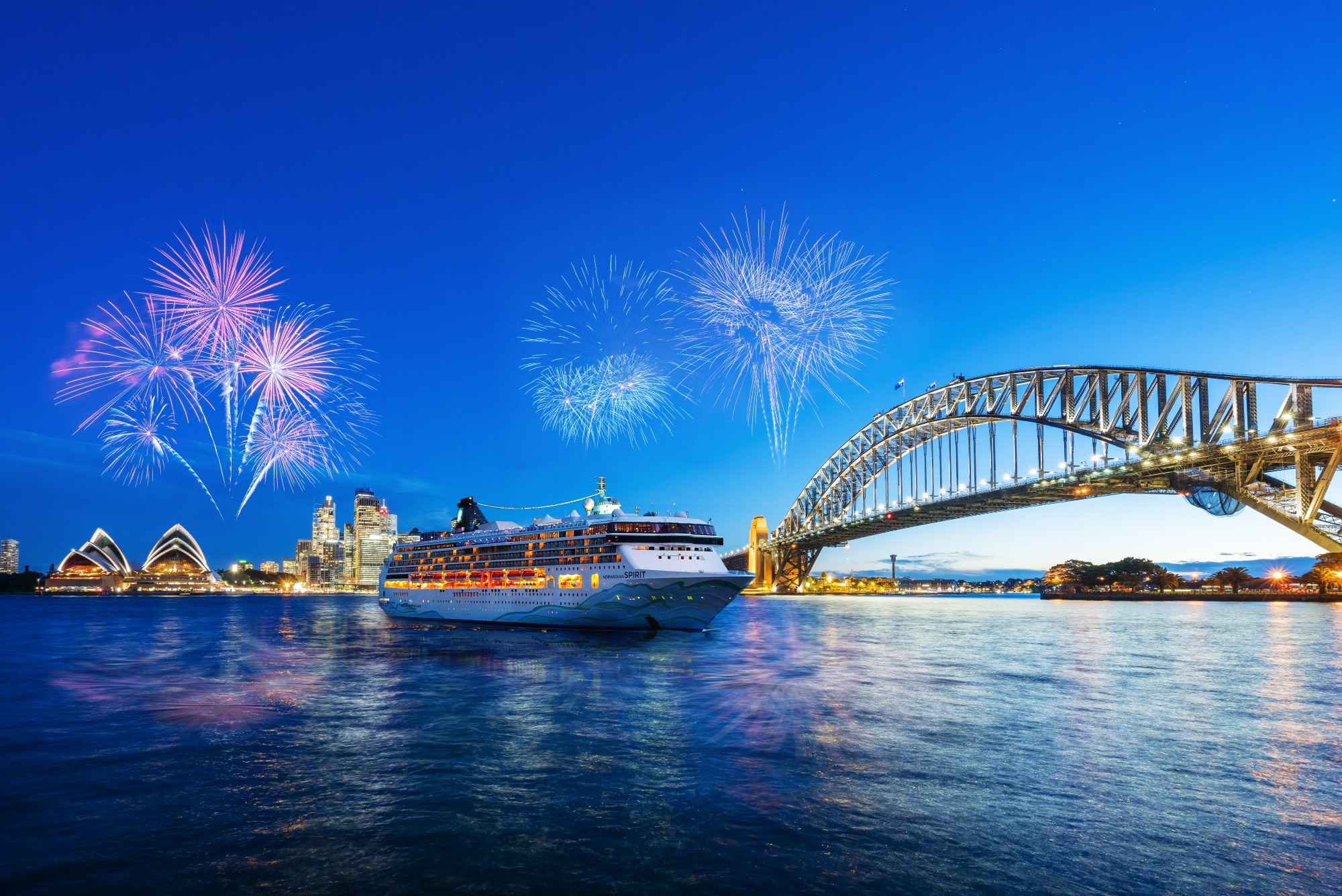 Norwegian Spirit på vei fra Sydney i Australia