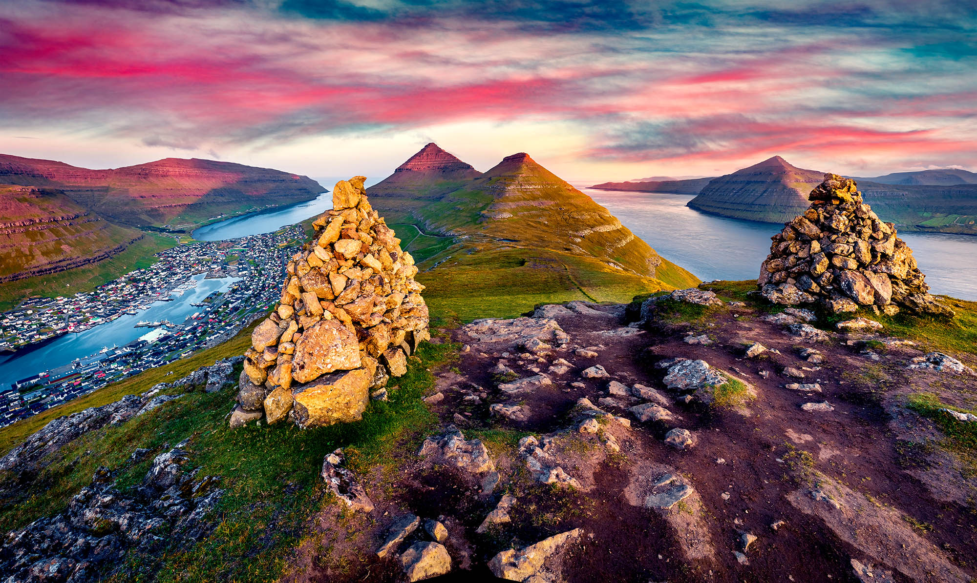 Utsikt fra fjellet i Klaksvik