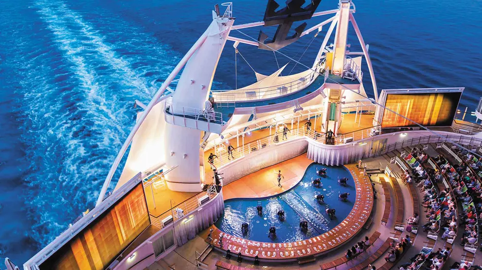 Royal Caribbean er bl.a. kjent for imponerende show, som kan oppleves om bord.
