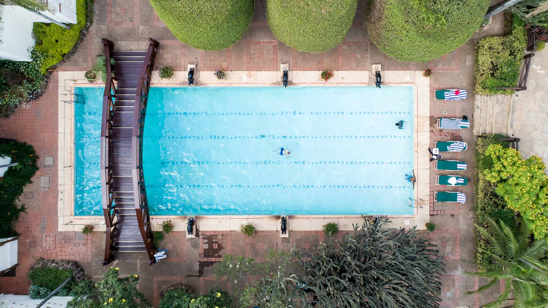 Et av bassengene sett ovenfra