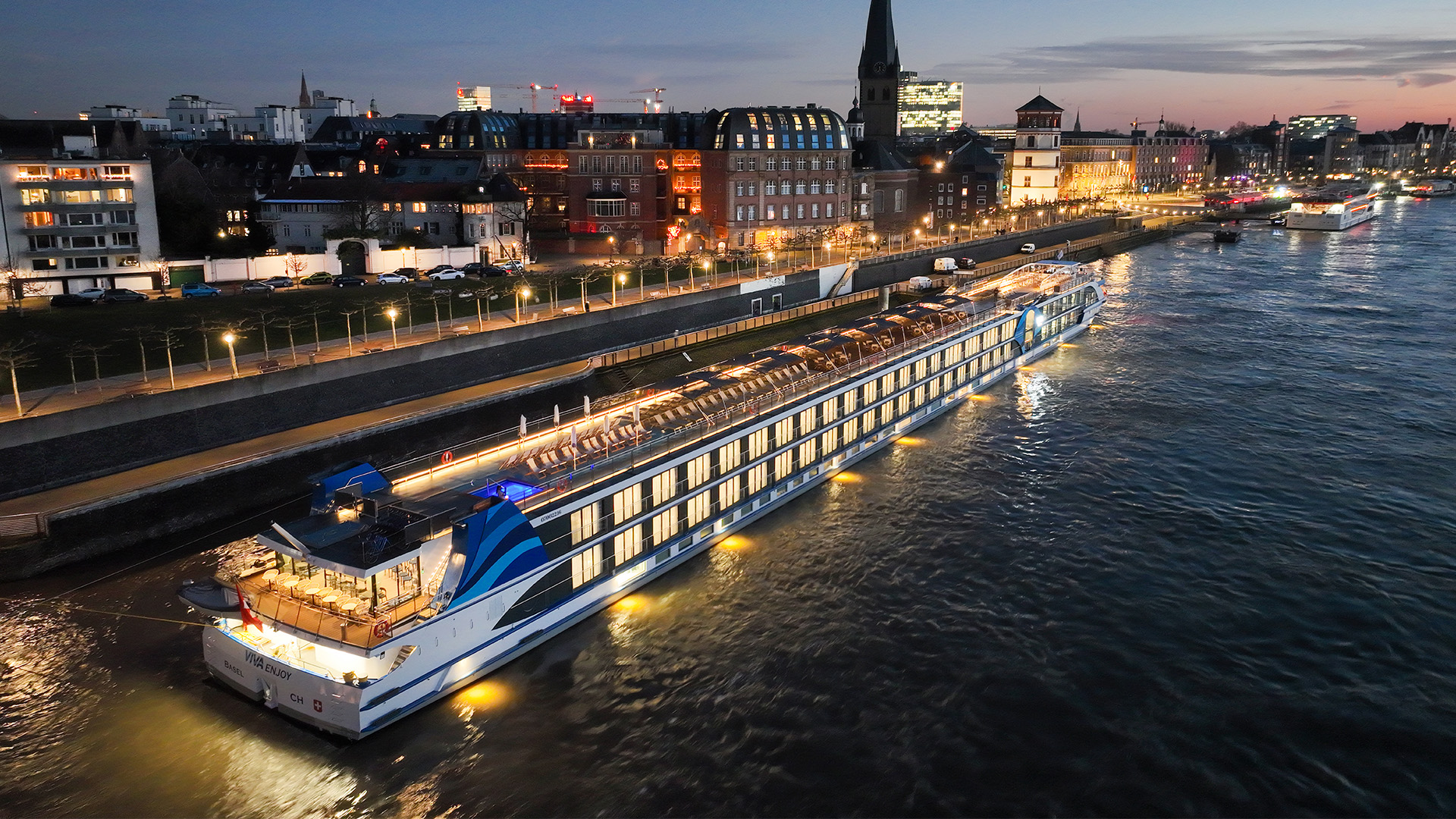 Få et uforpliktende tilbud på et skreddersydd elvecruise | VIVA Enjoy