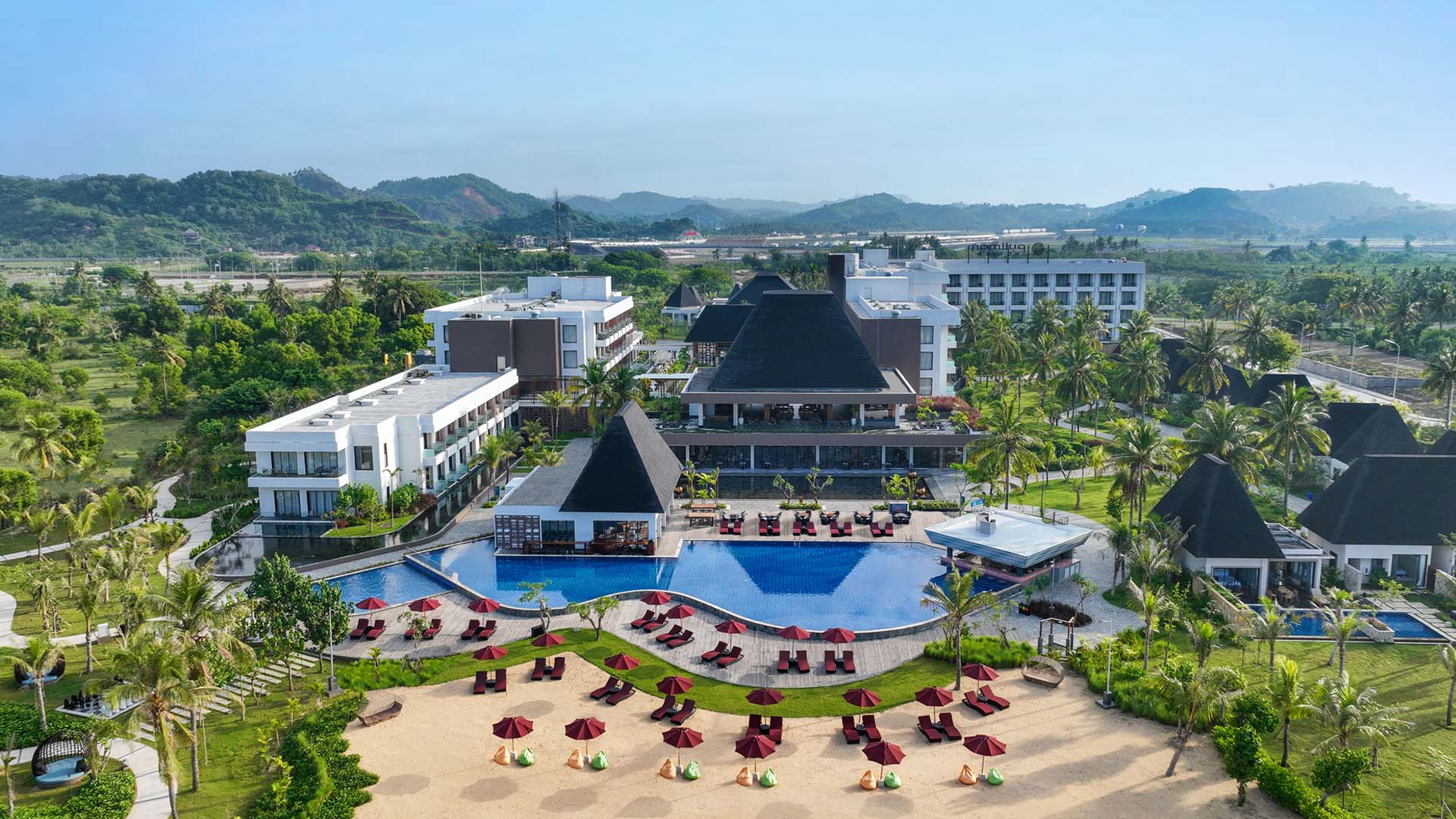 Pullman Lombok Mandalika Beach Resort