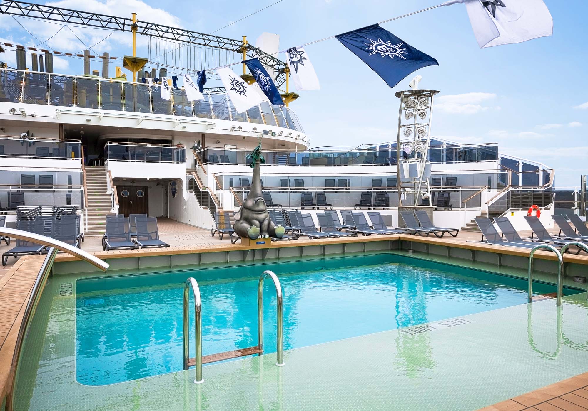 Bassengområde på MSC Euribia