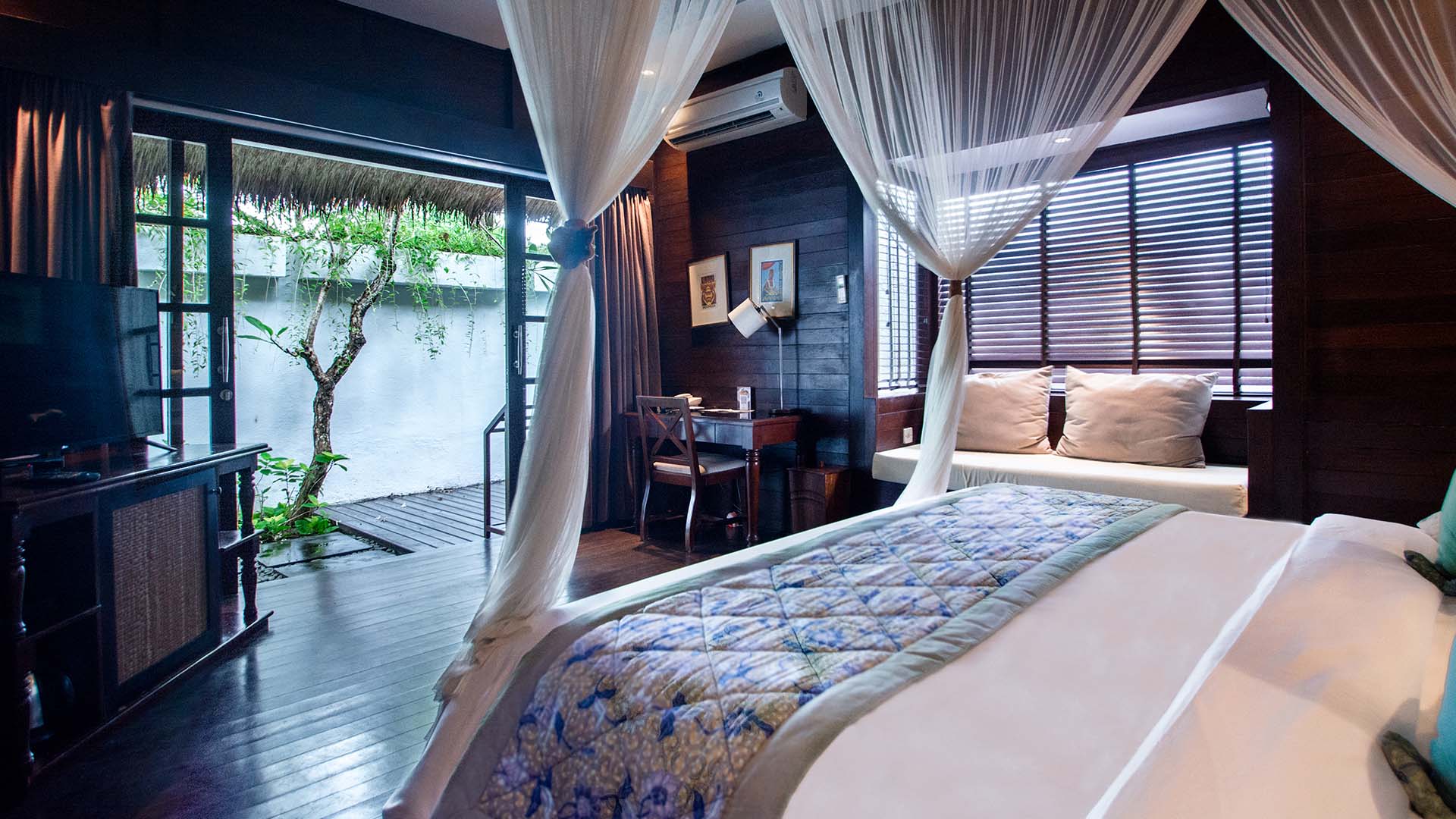 Lekre rom i indonesisk stil