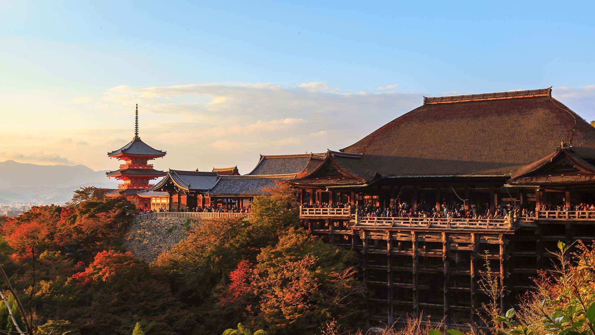 Kiyomizu-dera er et av de mest berømte av Kyotos 1.600 templer