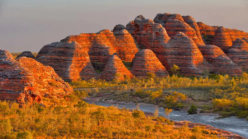 Se Bungle Bungle og det røde landskapet i Kimberly når du reiser til Australia