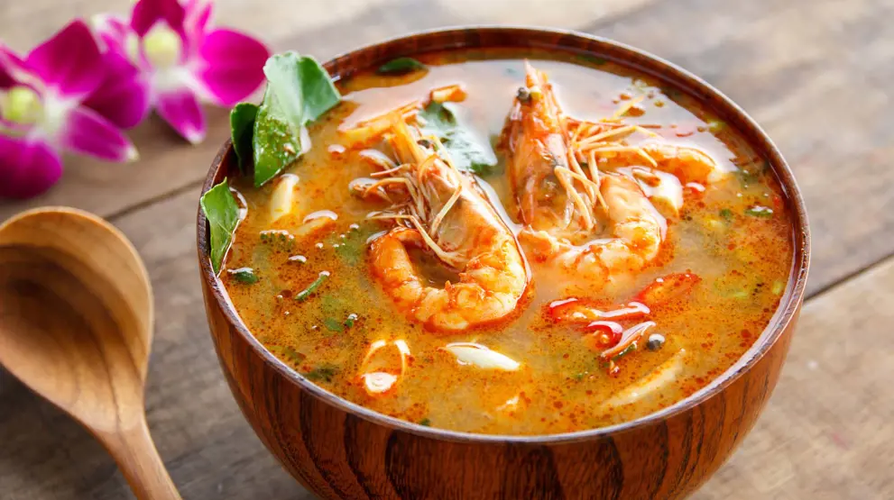 Smak på deilig thaimat, som f.eks. Tom Yam Kung