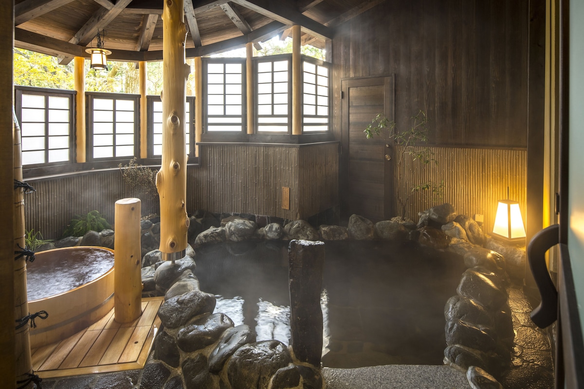 Prøv onsen - de varme kildene
